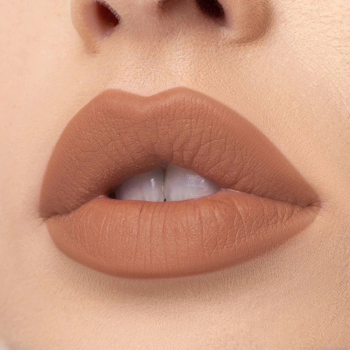 Labial nude X tono 14 Get Into It Beauty Creations - Imagen 2